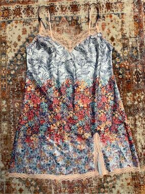Victoria’s Secret Floral Satin Lace Slip Dress Nightgown Medium